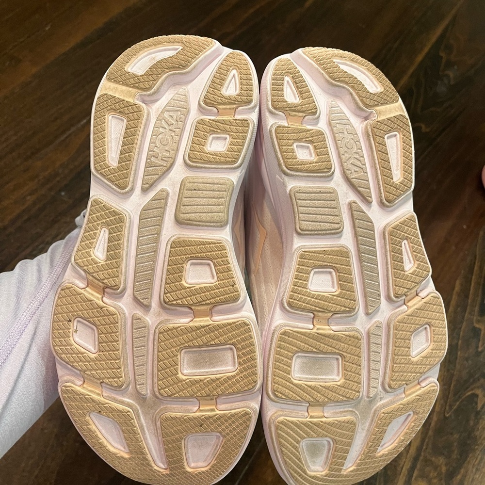 HOKA Women's Bondi 9 Max Cushion Running Shoes - Lilac Cream/Tangerine Glow - Picture 4 of 6